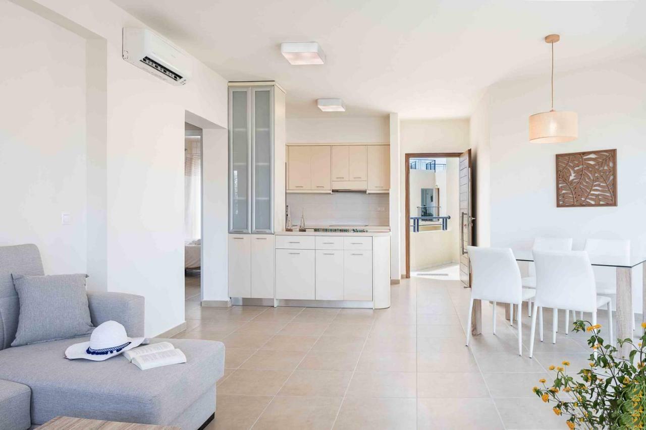 Resitour - Aphrodite Beachfront Pirgos Psilonerou المظهر الخارجي الصورة